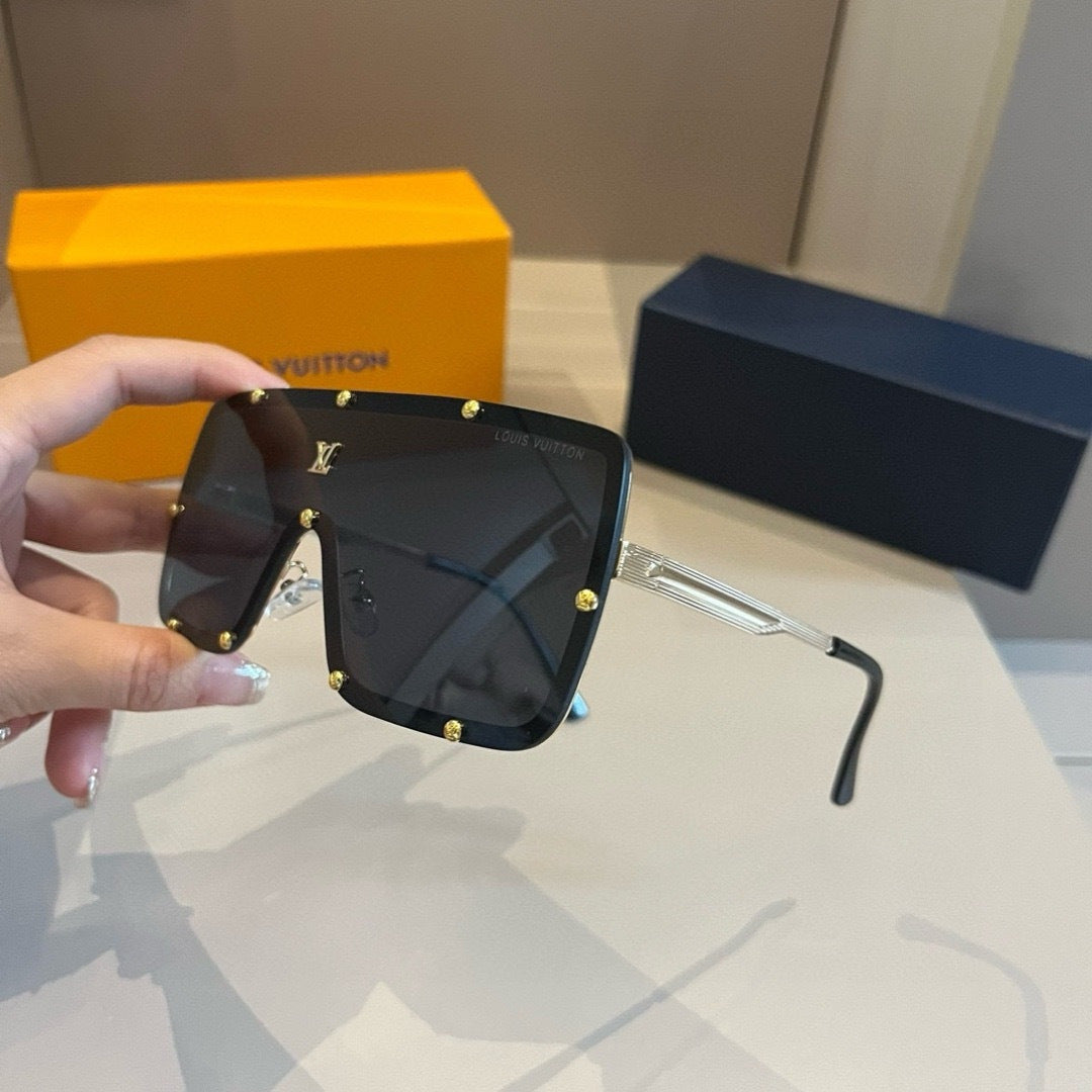 Louis Vuitton Fashion Gold Lens Sunglasses for Men & Women - 464739 - detail image 4