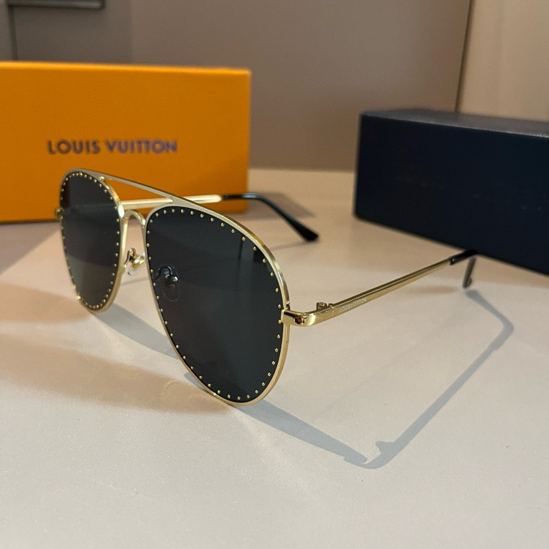 Louis Vuitton Metal Aviator Gold Lens Sunglasses for Men & Women - detail image 3