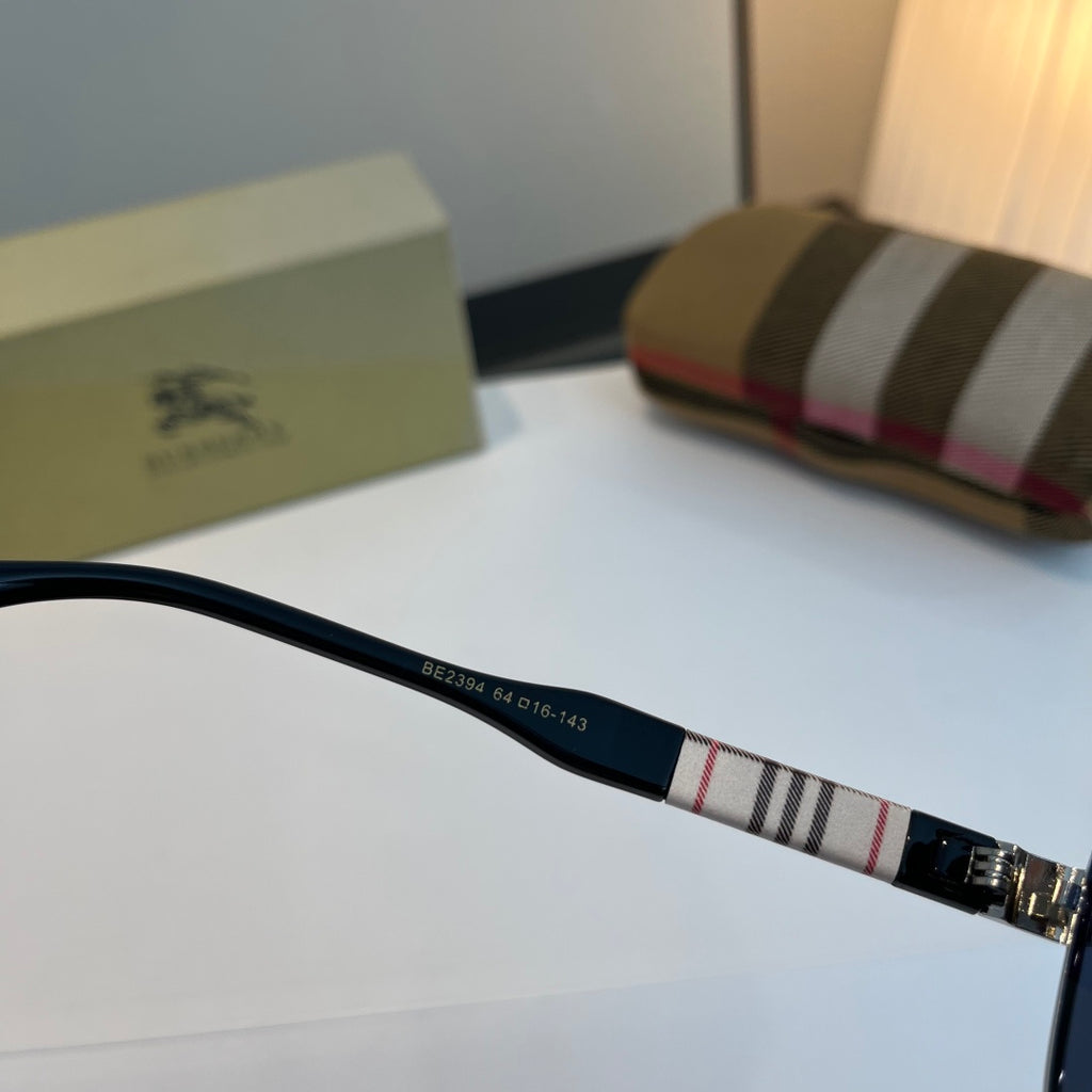 Burberry Fashion Blue Lens Sunglasses for Men & Women - 372336 - detail image 9