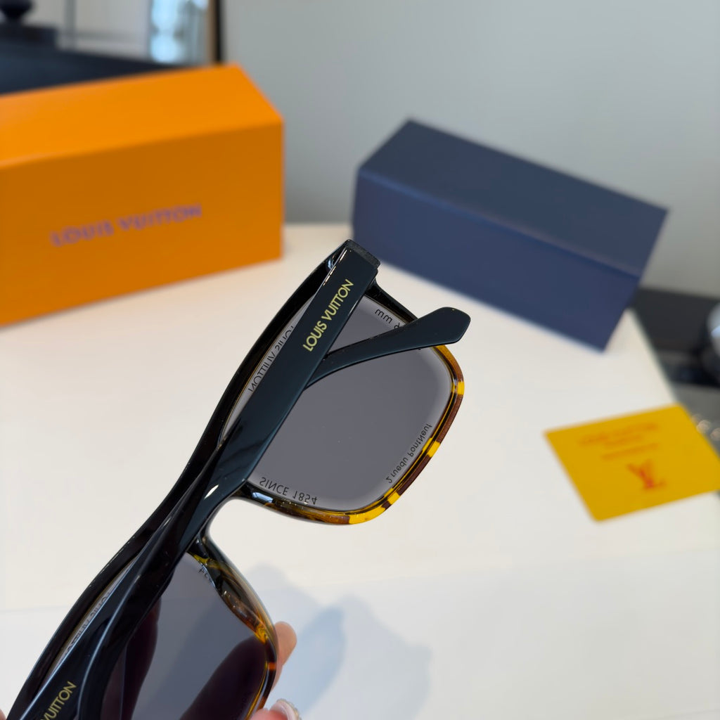 Louis Vuitton Fashion Black Lens Sunglasses for Men & Women - 431252 - detail image 7