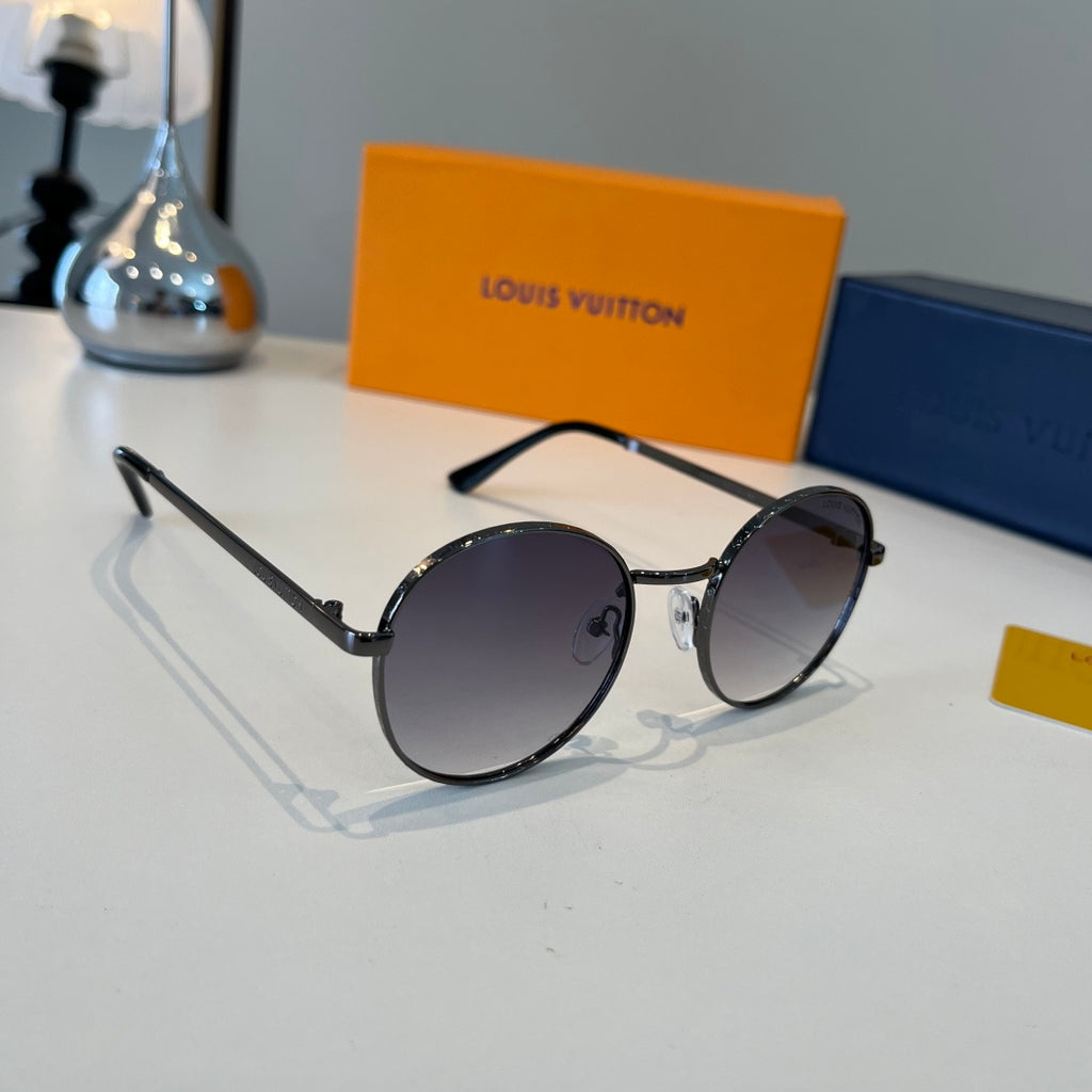 Louis Vuitton Fashion Silver Lens Sunglasses for Men & Women - 431247