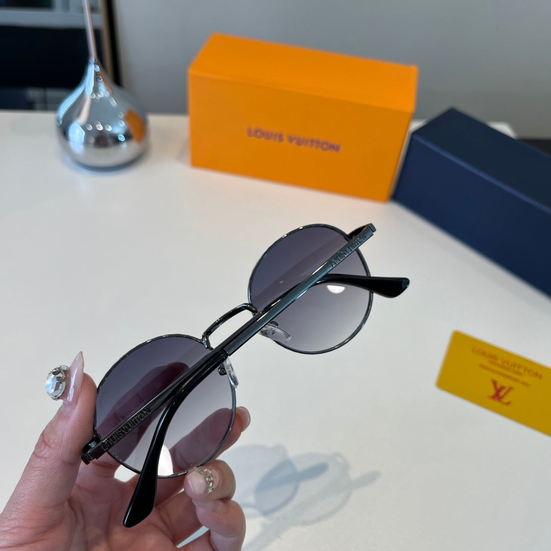 Louis Vuitton Fashion Silver Lens Sunglasses for Men & Women - 431247 - detail image 8