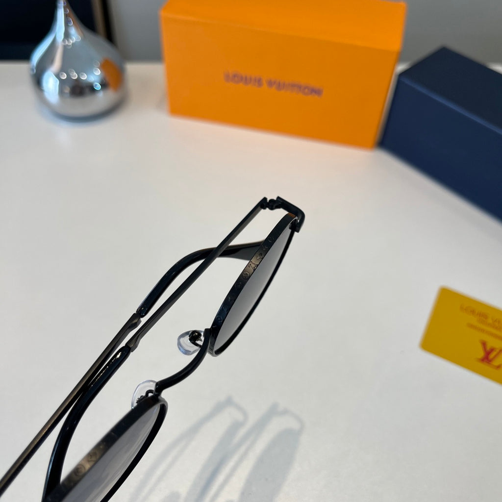Louis Vuitton Fashion Black Lens Sunglasses for Men & Women - 431248 - detail image 6