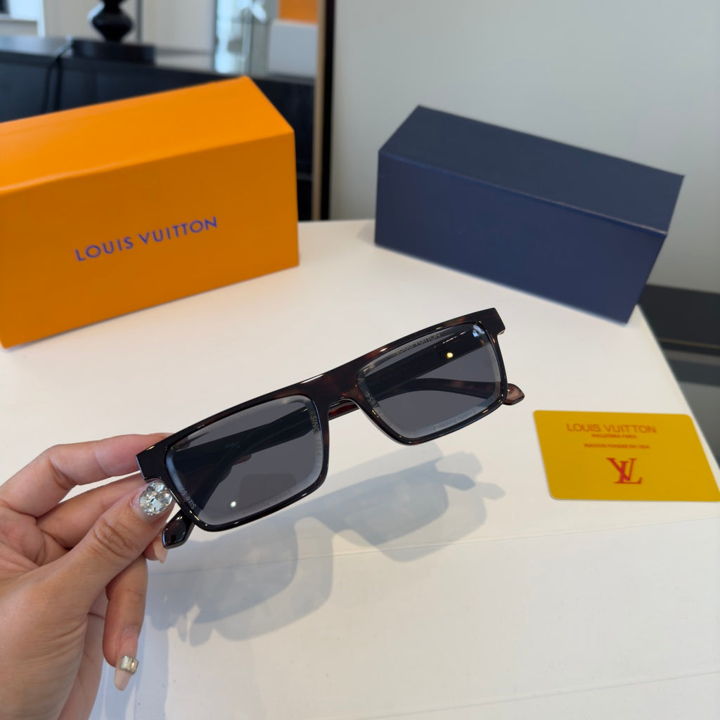 Louis Vuitton Fashion Black Lens Sunglasses for Men & Women - 431255 - detail image 6