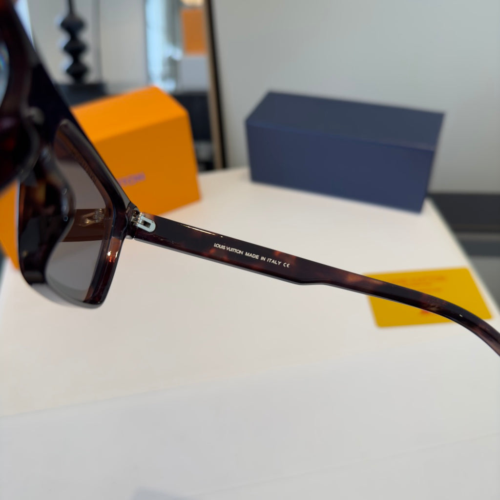 Louis Vuitton Fashion Black Lens Sunglasses for Men & Women - 431255 - detail image 10