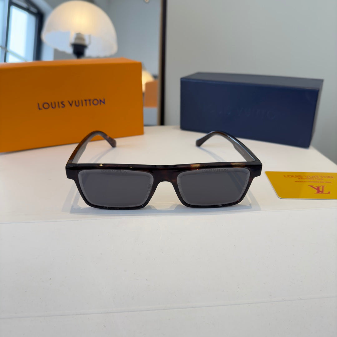 Louis Vuitton Fashion Black Lens Sunglasses for Men & Women - 431255 - detail image 2