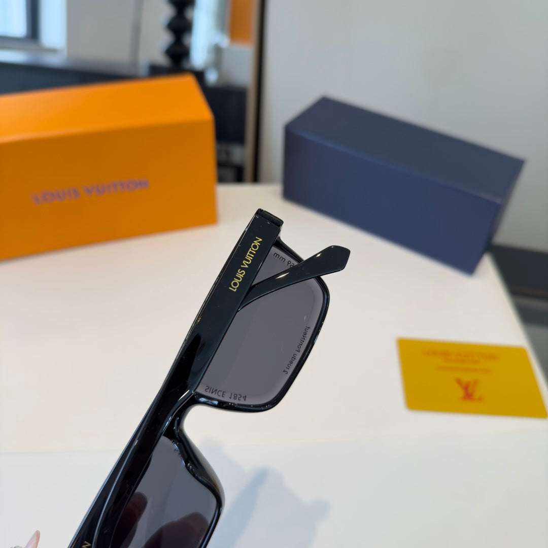 Louis Vuitton Fashion Black Lens Sunglasses for Men & Women - 431256 - detail image 4