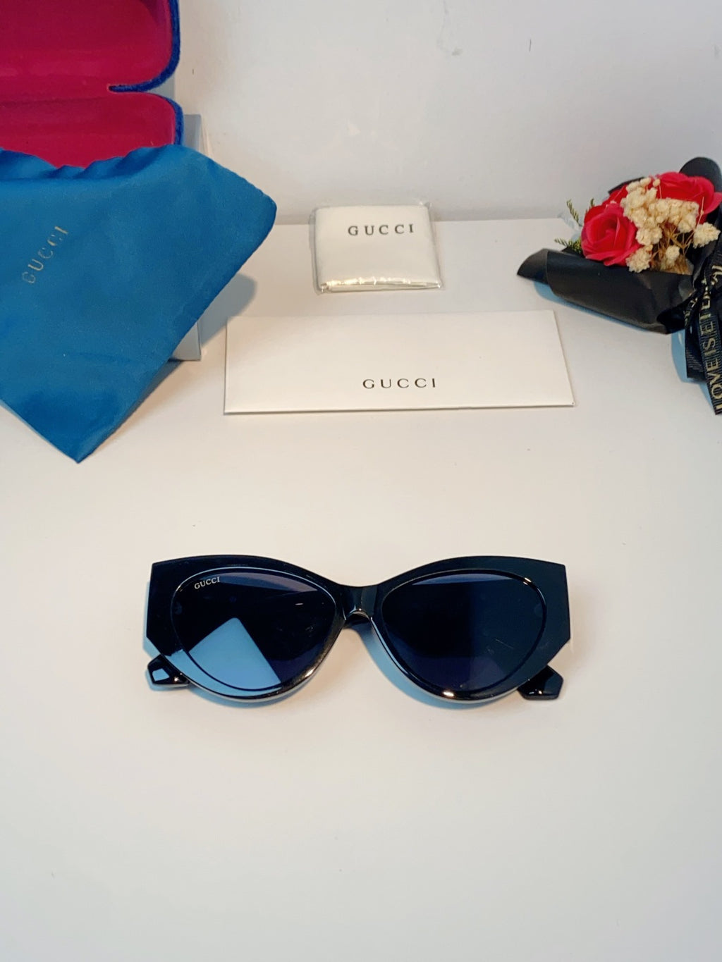 Gucci Blue-Light Cat-Eye Blue Lens Sunglasses for Men & Women - detail image 9