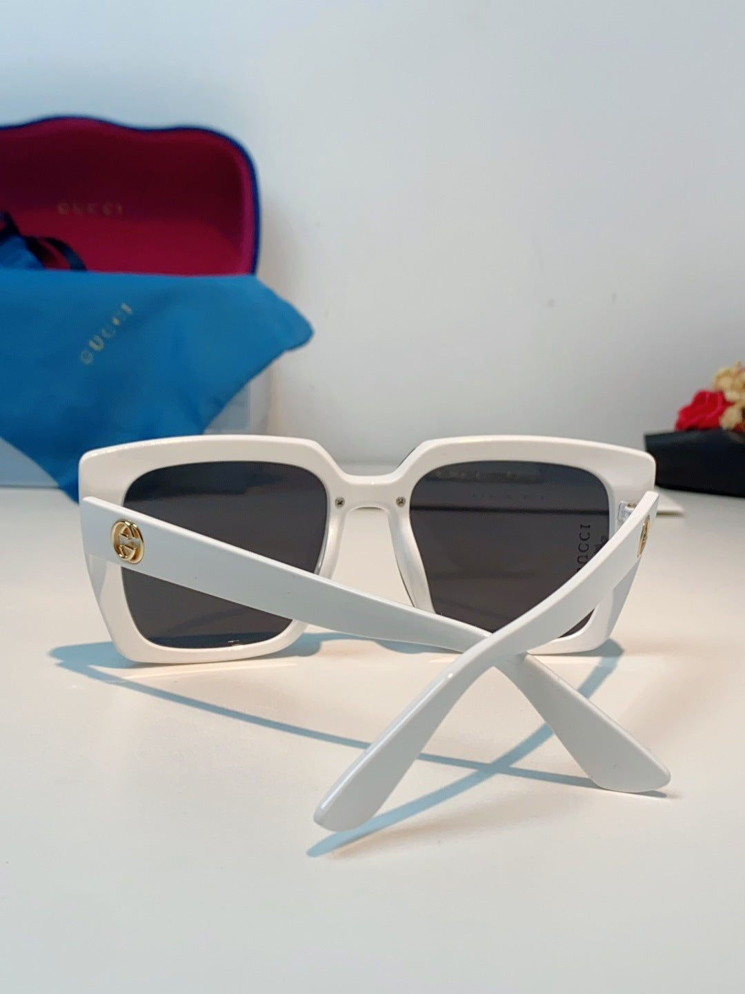 Gucci Polarized Fashion Black Lens Sunglasses for Men & Women - 448768 - detail image 3