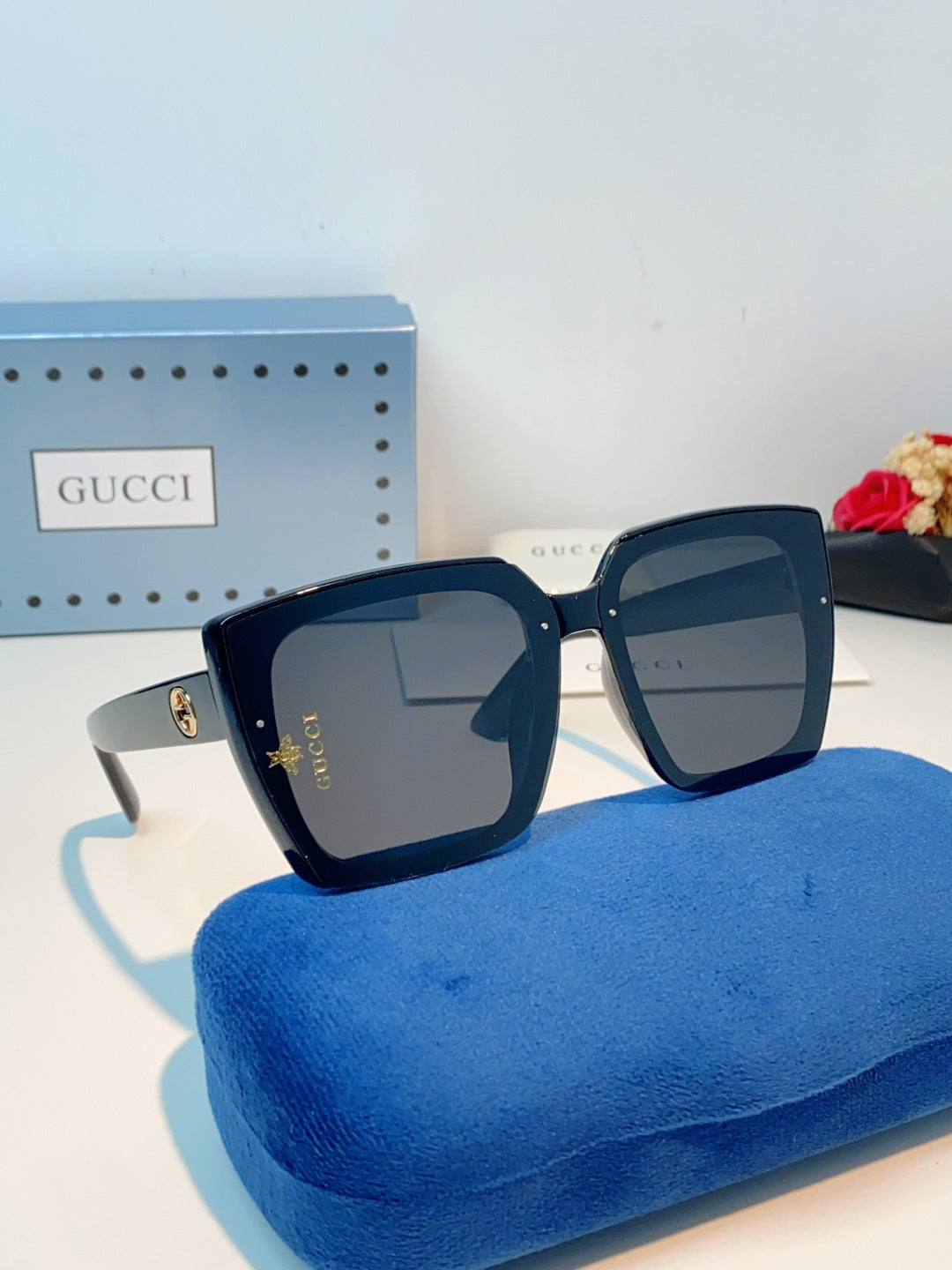 Gucci Polarized Fashion Black Lens Sunglasses for Men & Women - 448770 - detail image 11