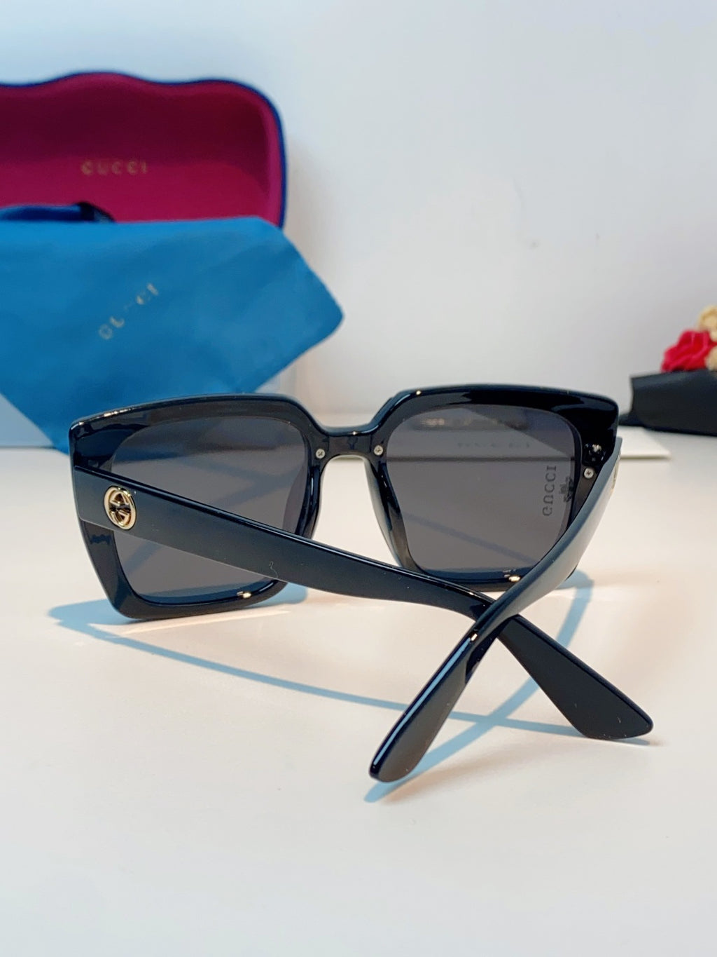 Gucci Polarized Fashion Black Lens Sunglasses for Men & Women - 448770 - detail image 3