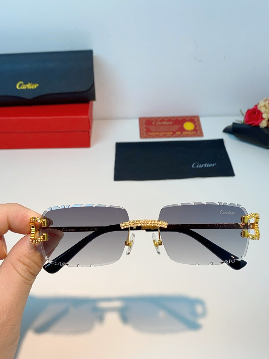 Cartier Fashion Gray Lens Sunglasses for Men & Women - 415948 - detail image 4