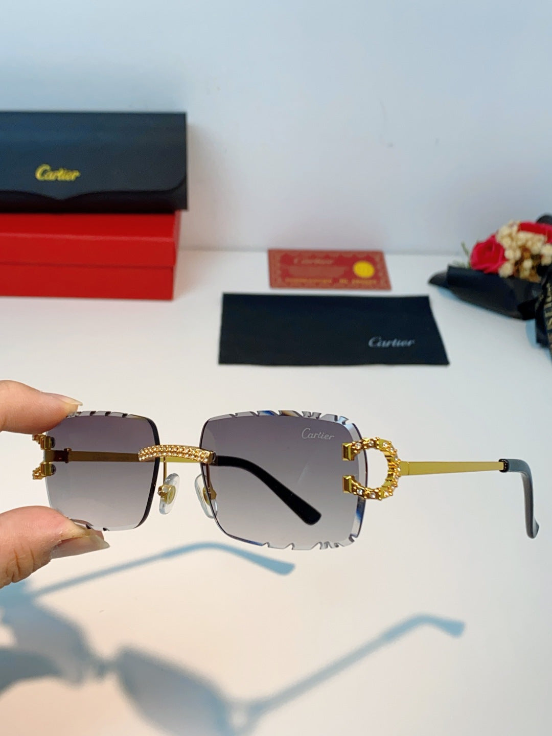 Cartier Fashion Gray Lens Sunglasses for Men & Women - 415948 - detail image 6