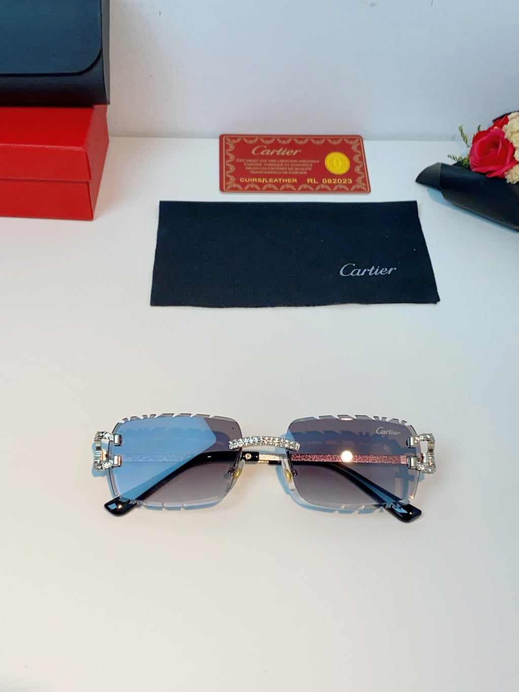 Cartier Fashion Gray Lens Sunglasses for Men & Women - 465910 - detail image 9