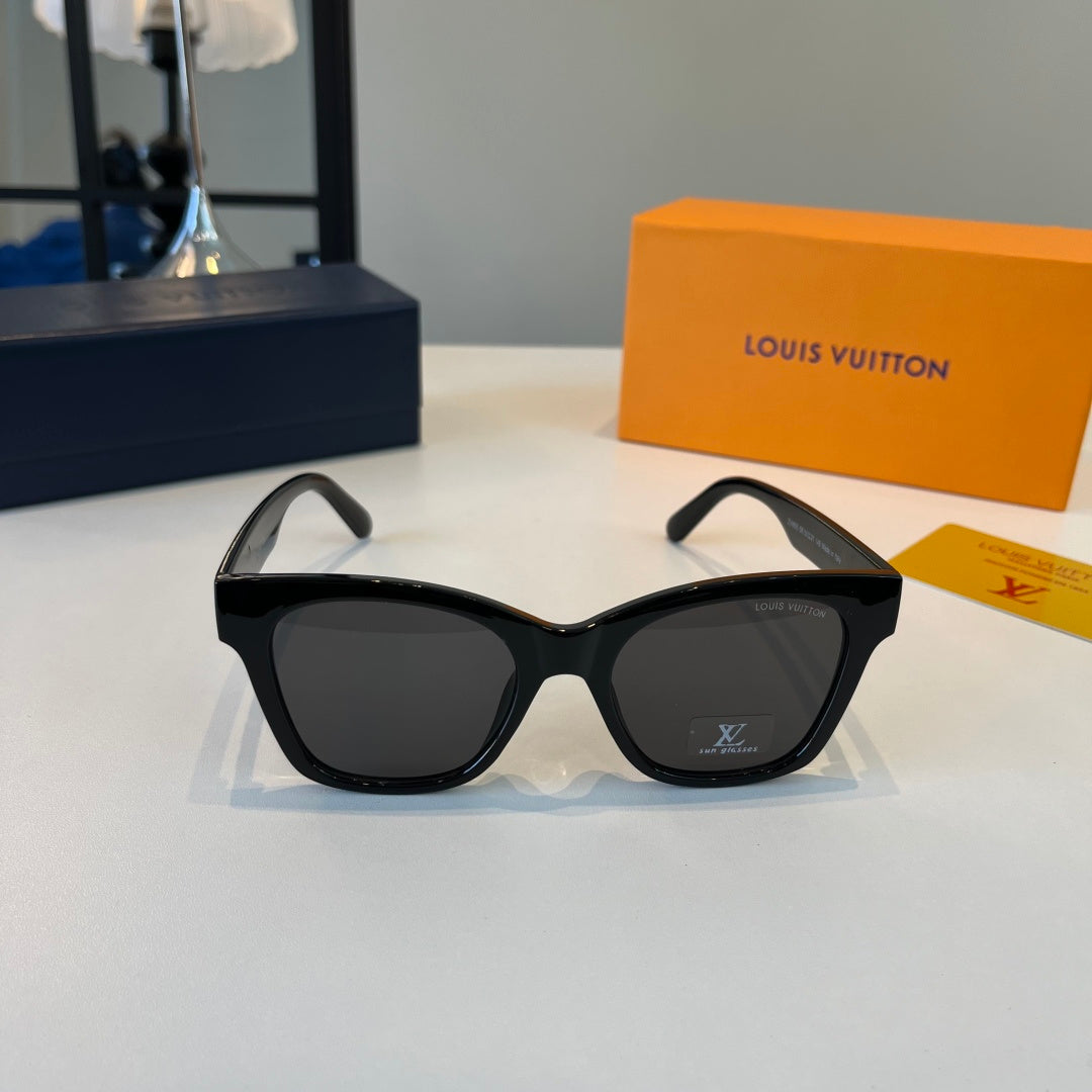 Louis Vuitton Metal Fashion Black Lens Sunglasses for Men & Women - detail image 2