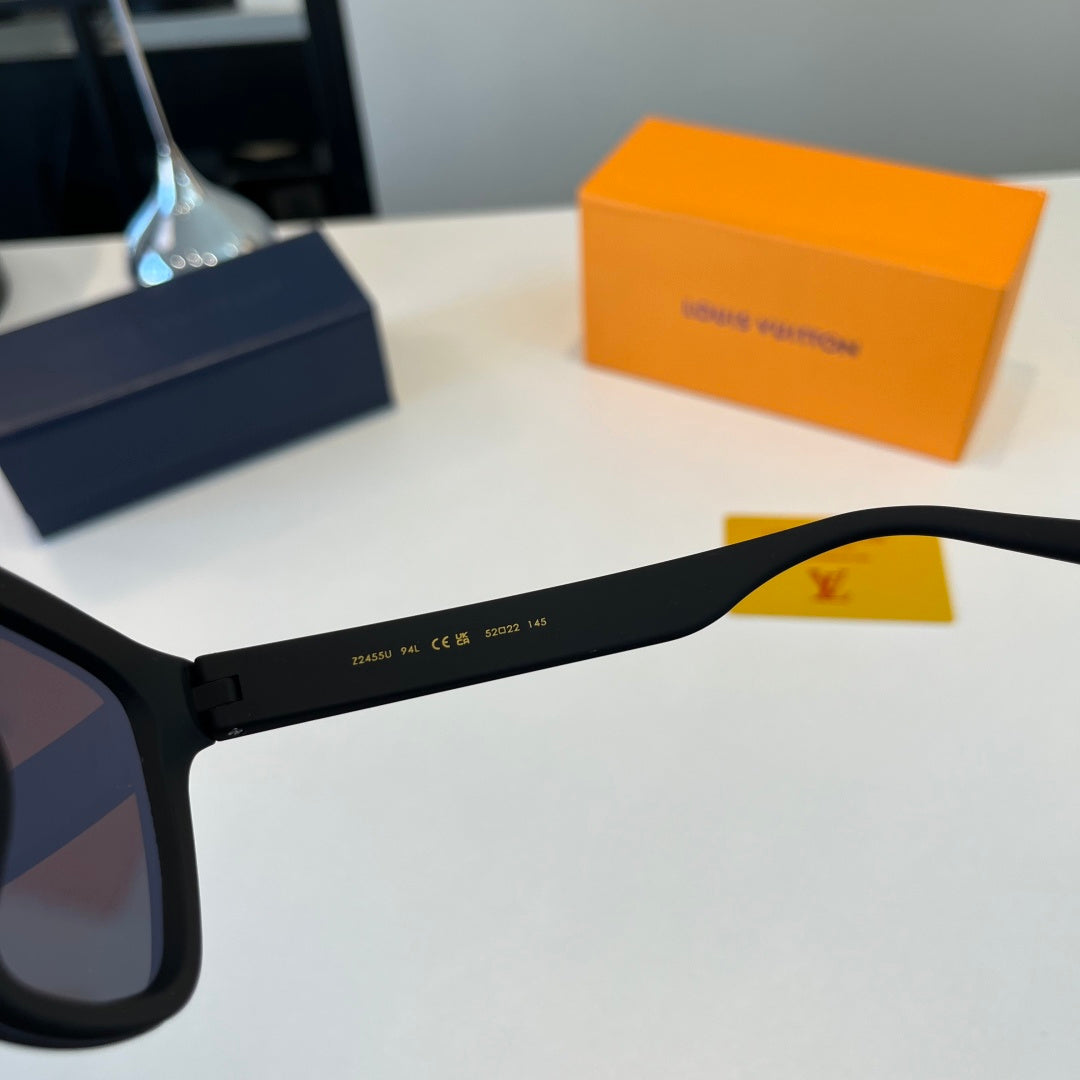 Louis Vuitton Fashion Black Lens Sunglasses for Men & Women - 493175 - detail image 10