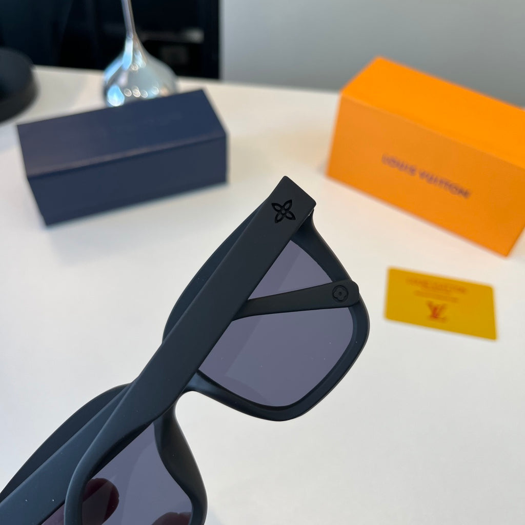 Louis Vuitton Fashion Black Lens Sunglasses for Men & Women - 493175 - detail image 7