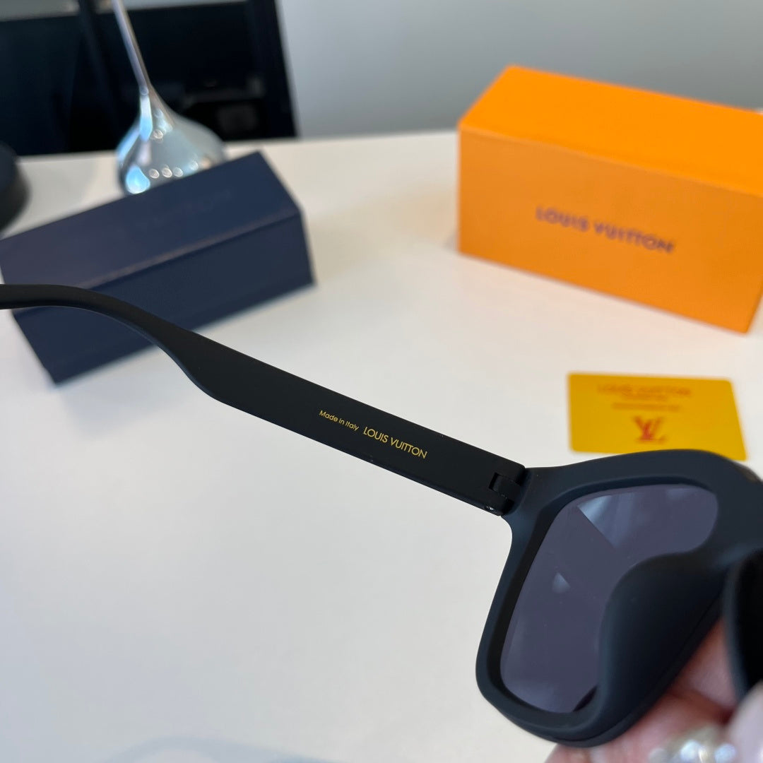 Louis Vuitton Fashion Black Lens Sunglasses for Men & Women - 493175 - detail image 9
