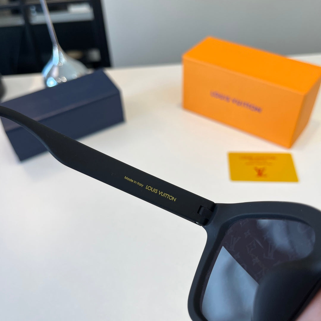 Louis Vuitton Fashion Black Lens Sunglasses for Men & Women - 493178 - detail image 9