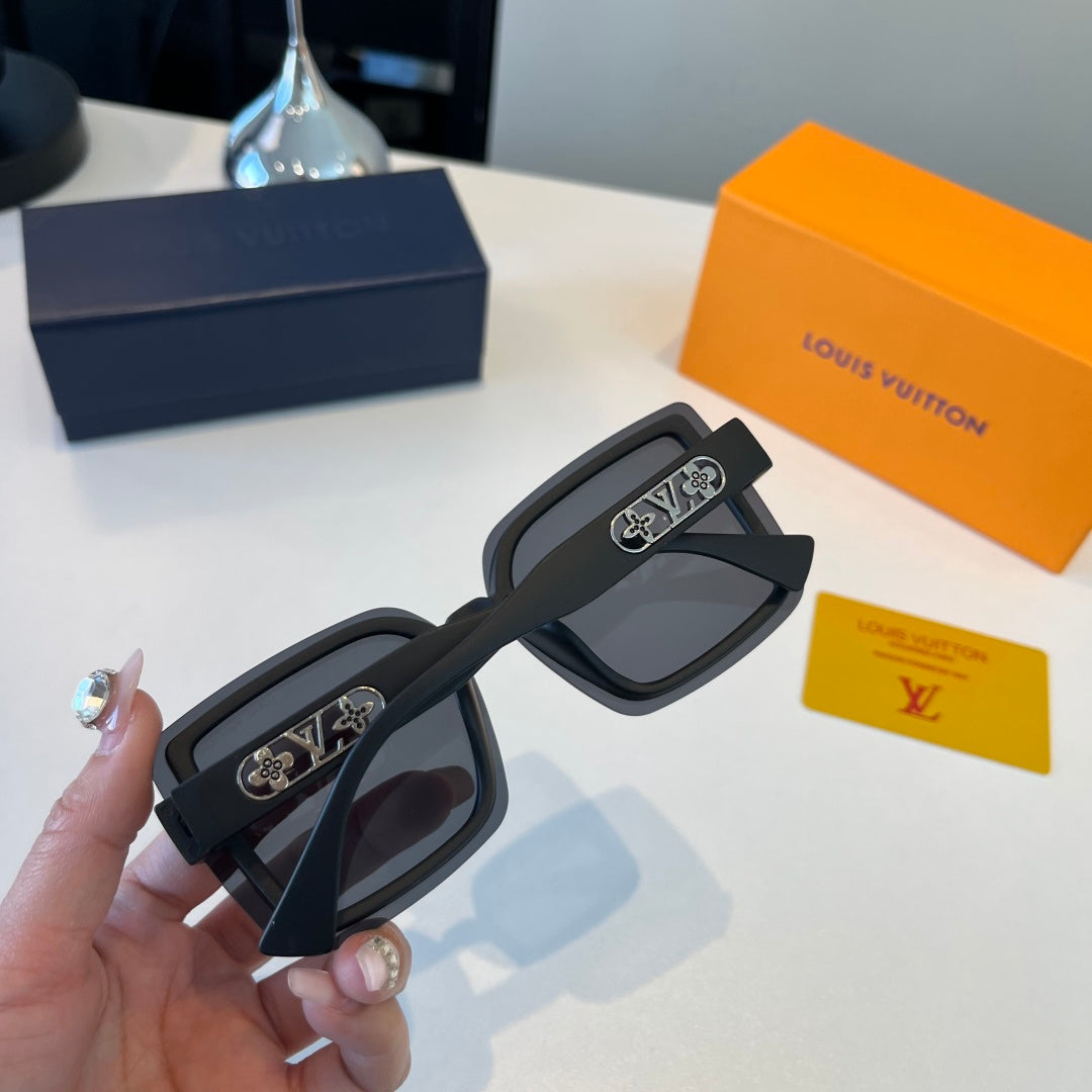 Louis Vuitton Fashion Black Lens Sunglasses for Men & Women - detail image 9