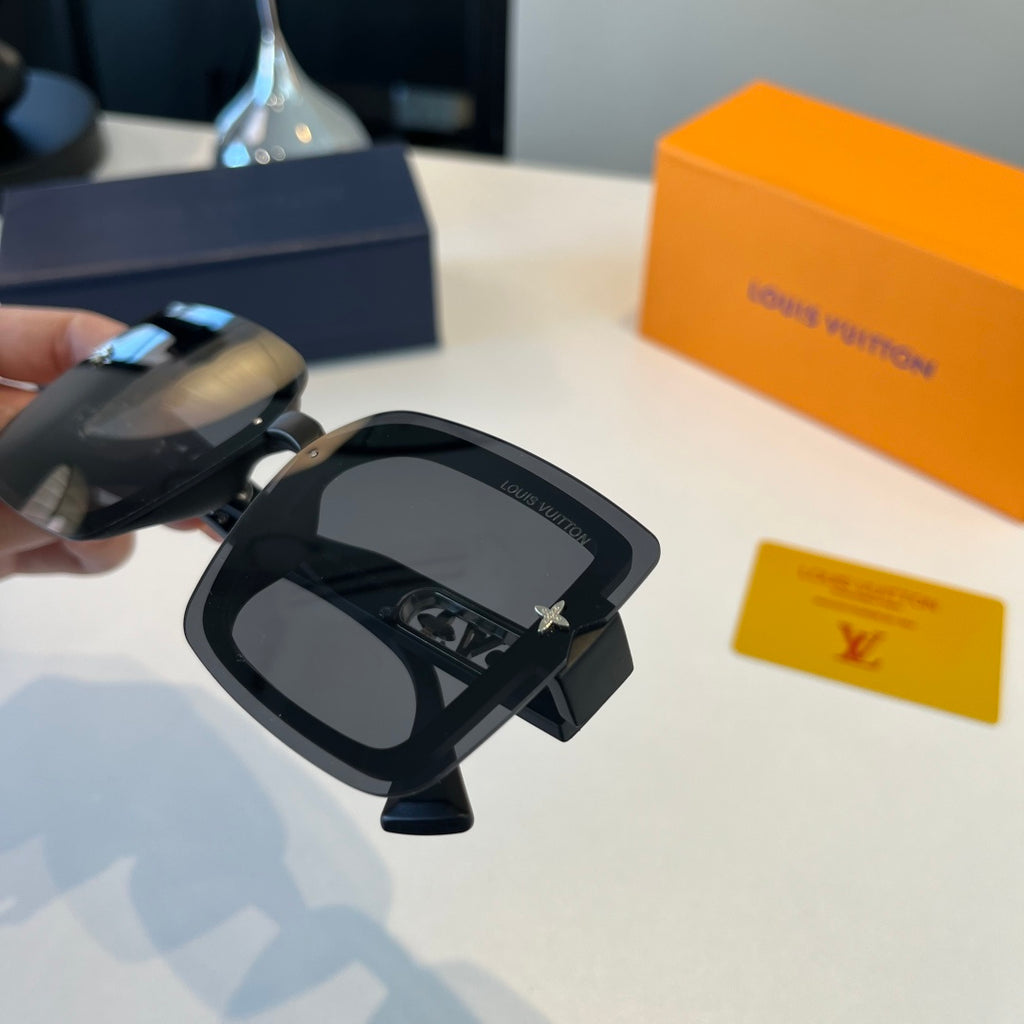Louis Vuitton Fashion Black Lens Sunglasses for Men & Women - detail image 5