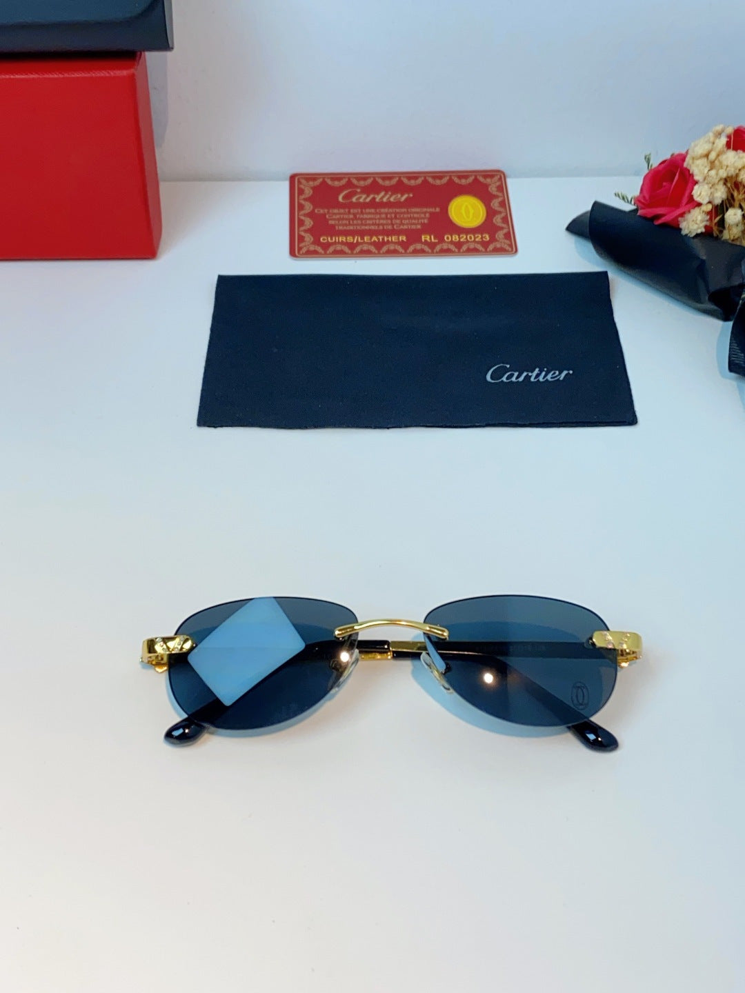 Cartier Lightweight Rimless Black Lens Sunglasses for Men & Women - detail image 9