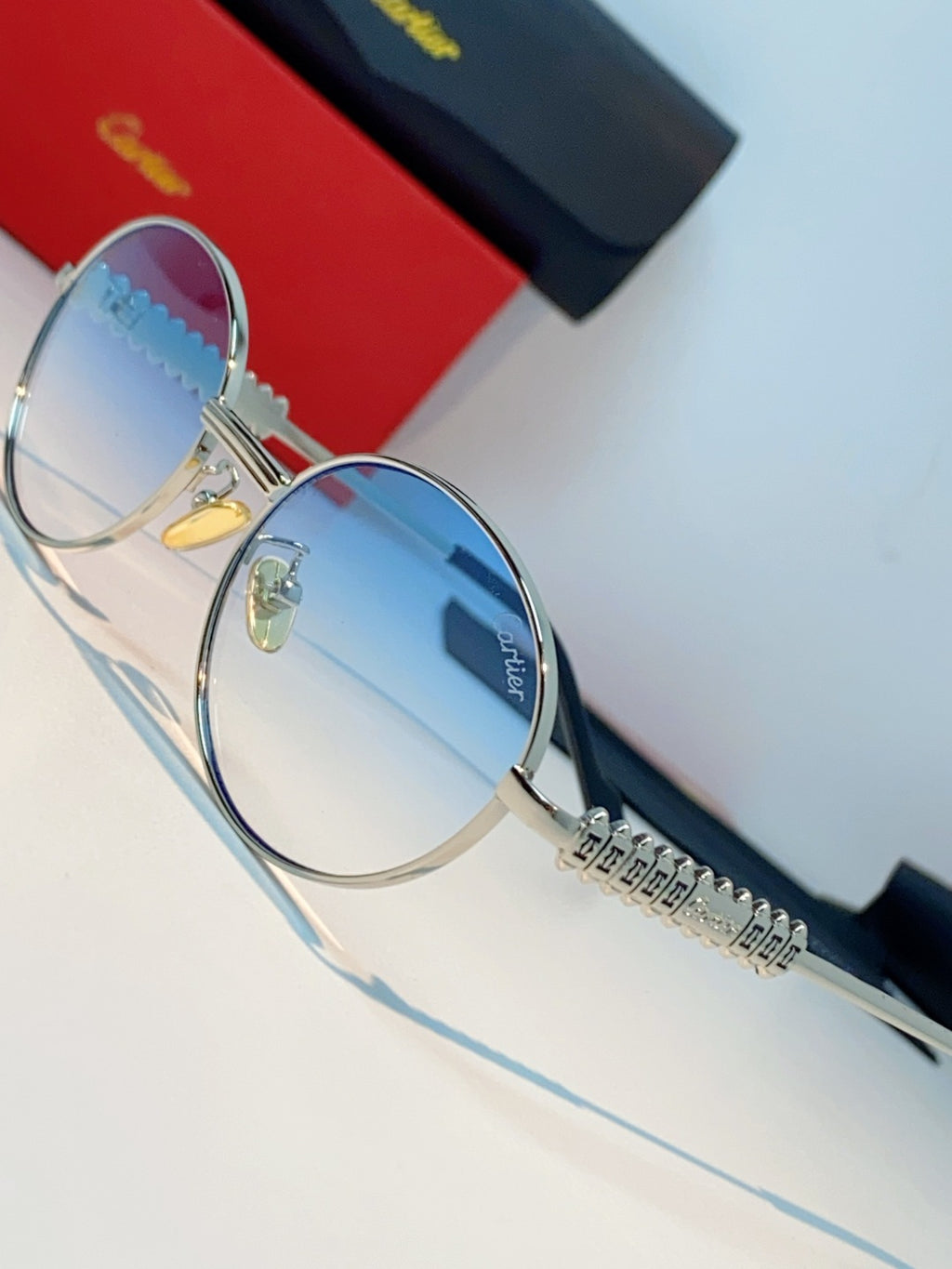 Cartier Metal Oval Red Lens Sunglasses for Men & Women - detail image 7