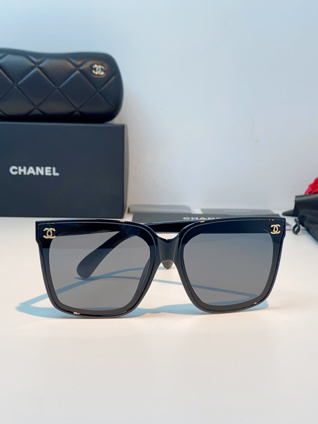 Chanel Polarized Oversized Gray Lens Sunglasses for Men & Women - detail image 2