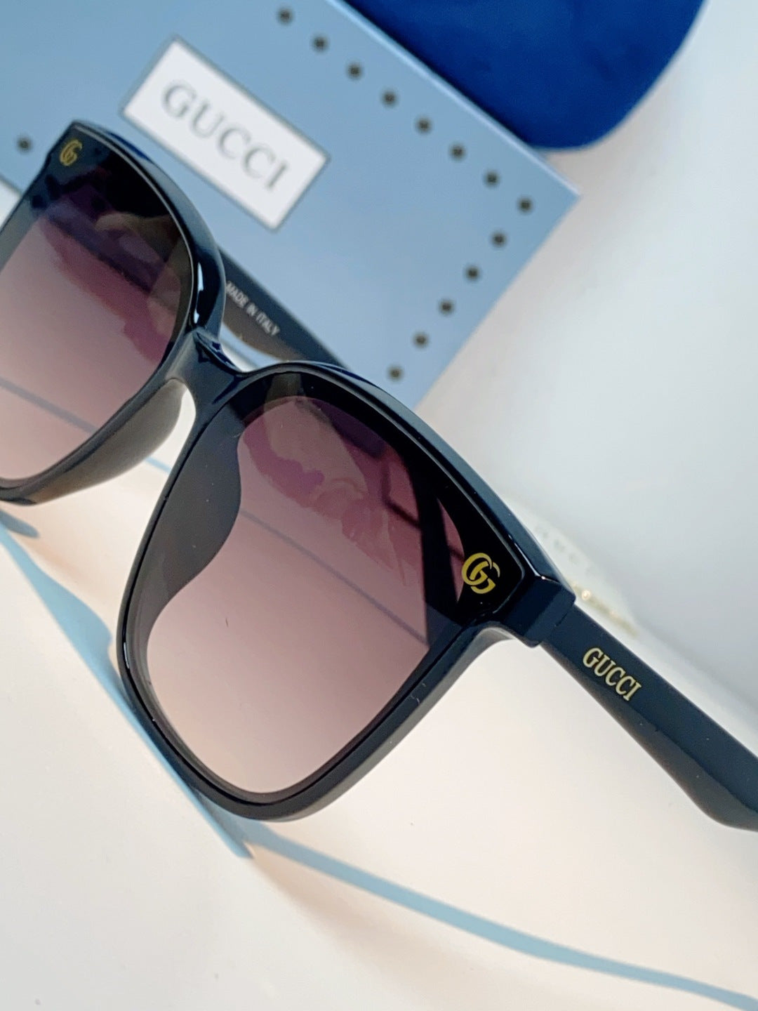 Gucci Fashion Red Lens Sunglasses for Men & Women - detail image 7