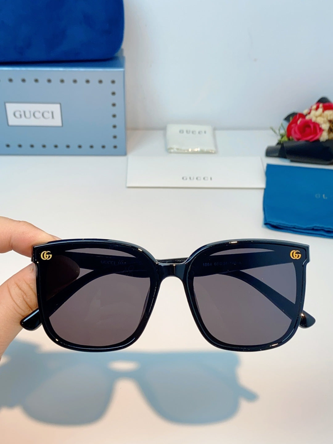 Gucci Fashion Black Lens Sunglasses for Men & Women - detail image 4