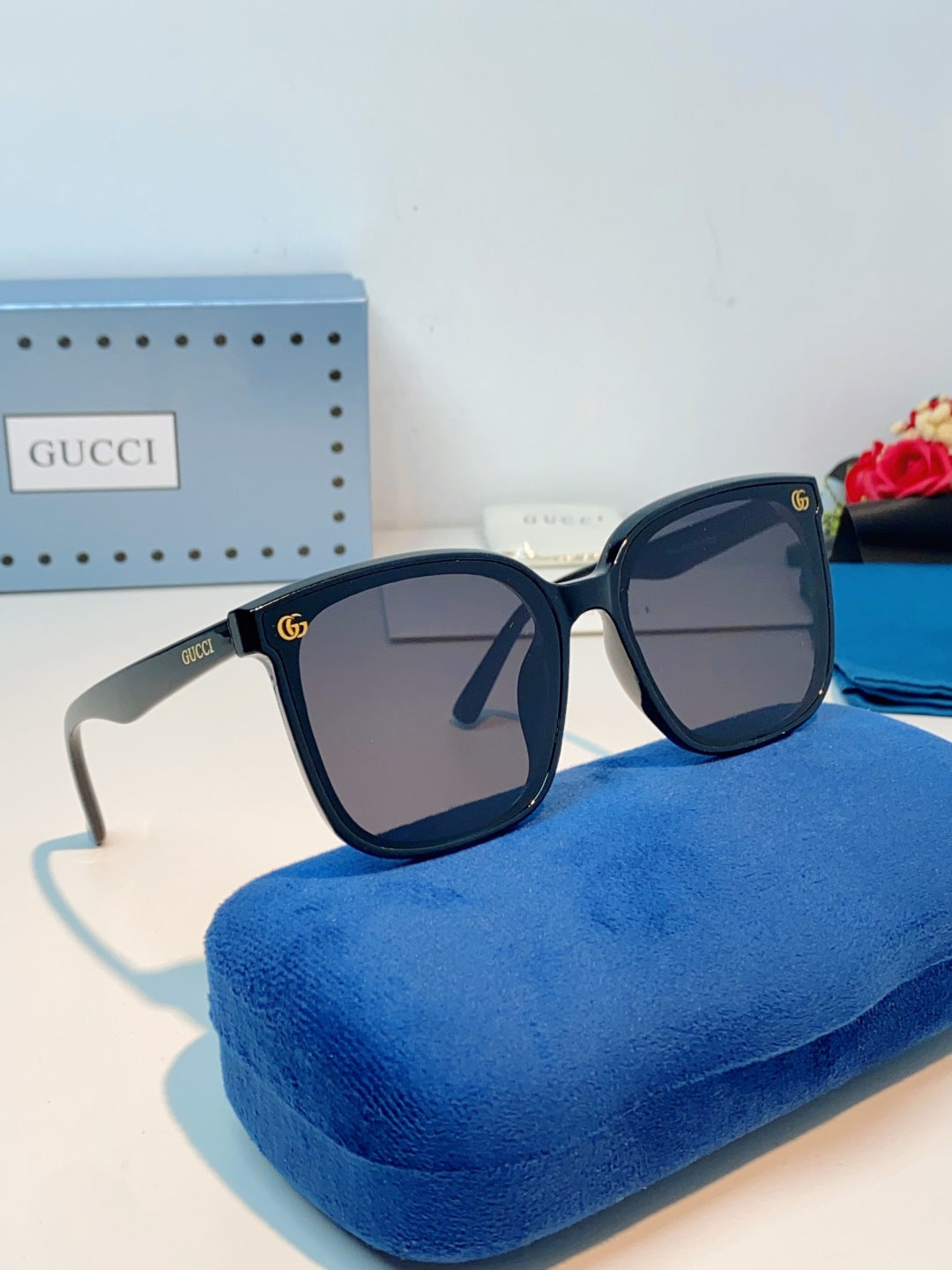 Gucci Fashion Black Lens Sunglasses for Men & Women - detail image 10