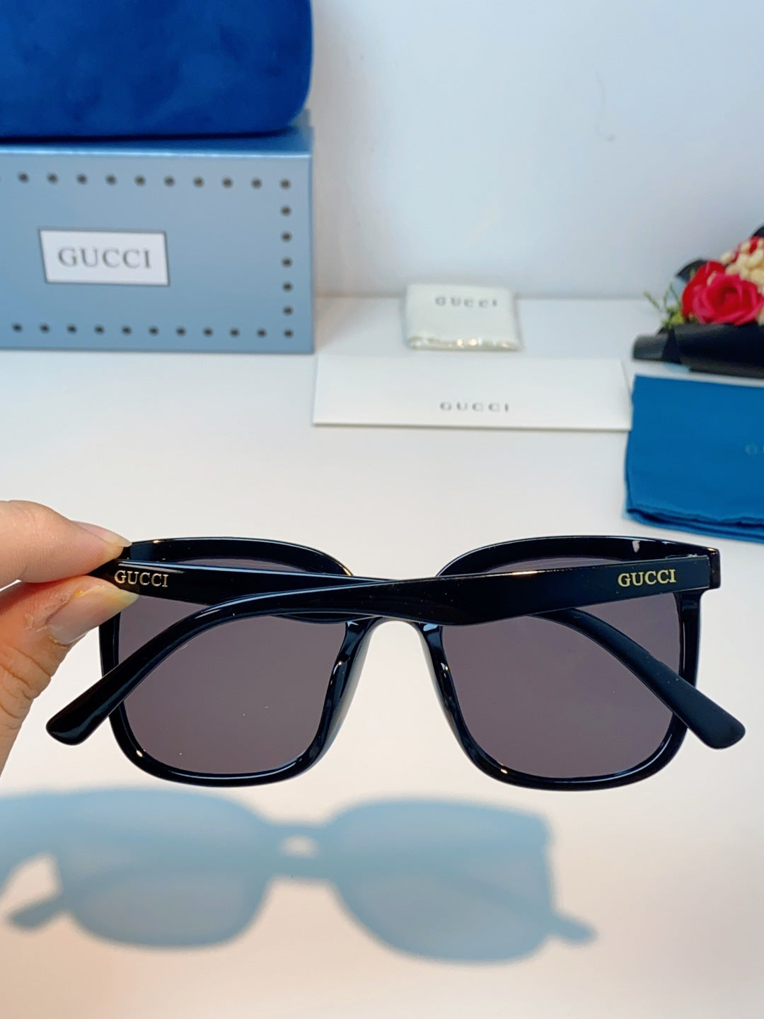 Gucci Fashion Black Lens Sunglasses for Men & Women - detail image 5