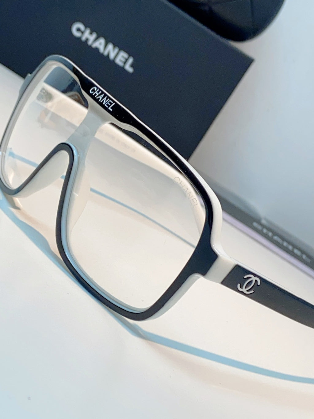 Chanel CH9158 Oversized Gray Lens Sunglasses for Men & Women - 493530 - detail image 7