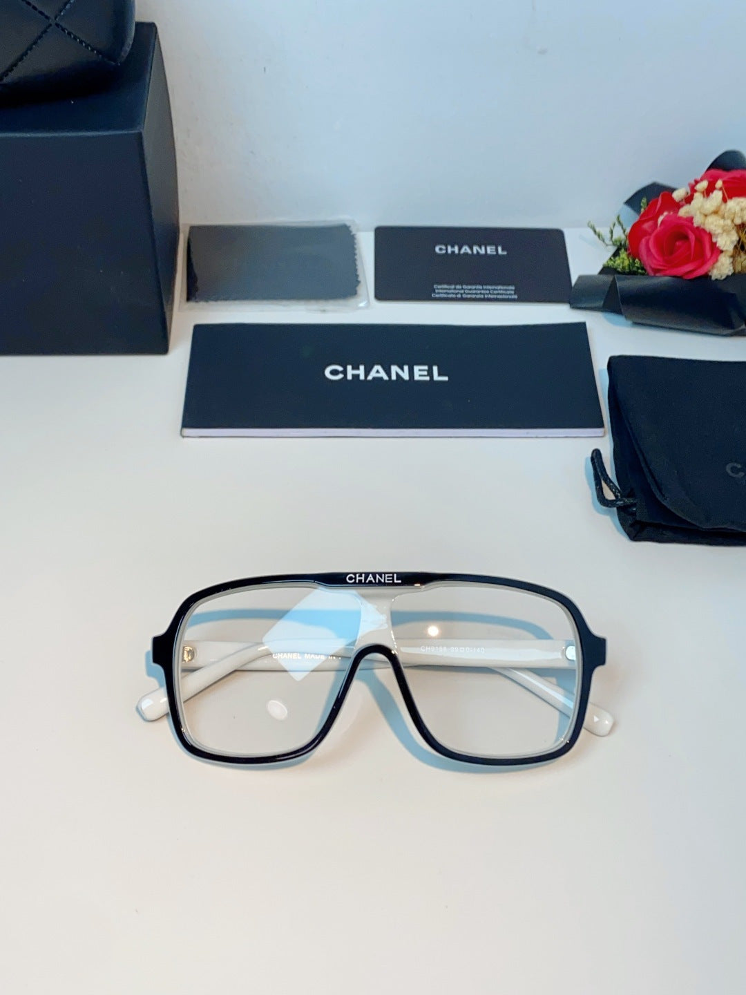 Chanel CH9158 Oversized Gray Lens Sunglasses for Men & Women - 493530 - detail image 9