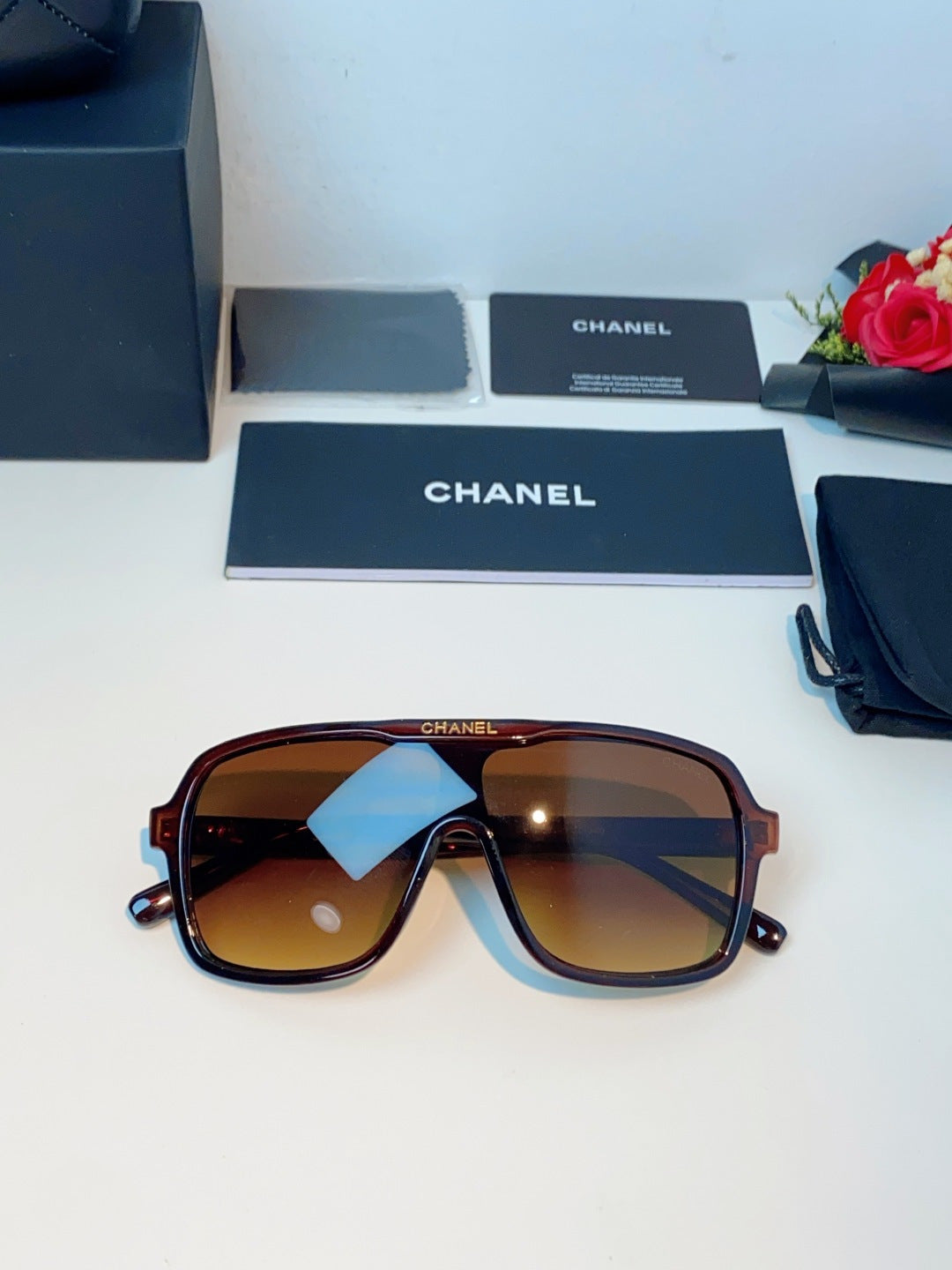 Chanel CH9158 Oversized Brown Lens Sunglasses for Men & Women - detail image 9