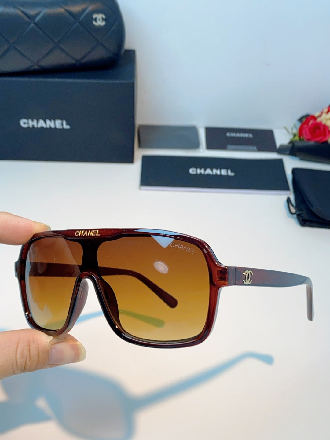 Chanel CH9158 Oversized Brown Lens Sunglasses for Men & Women - detail image 6