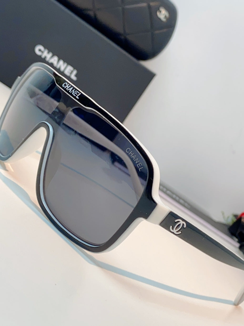 Chanel CH9158 Oversized Brown Lens Sunglasses for Men & Women - 493532 - detail image 7