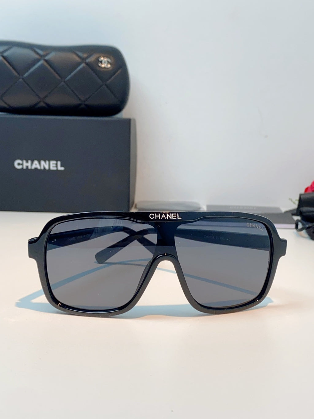 Chanel CH9158 Oversized Gray Lens Sunglasses for Men & Women - detail image 2