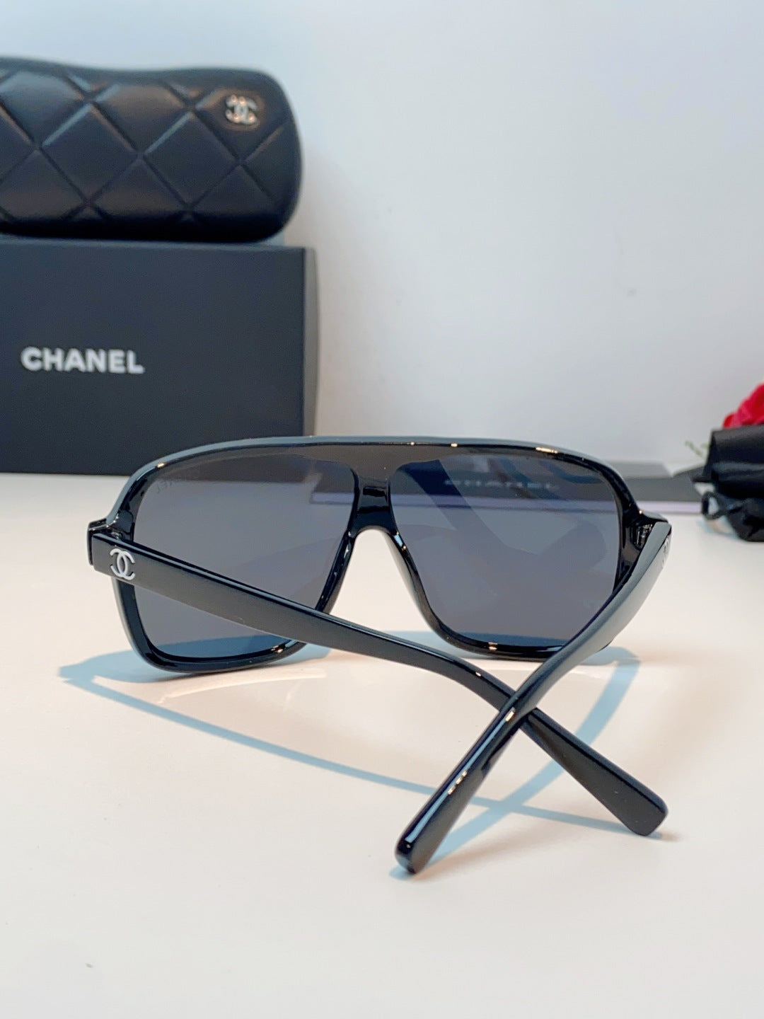 Chanel CH9158 Oversized Gray Lens Sunglasses for Men & Women - detail image 3