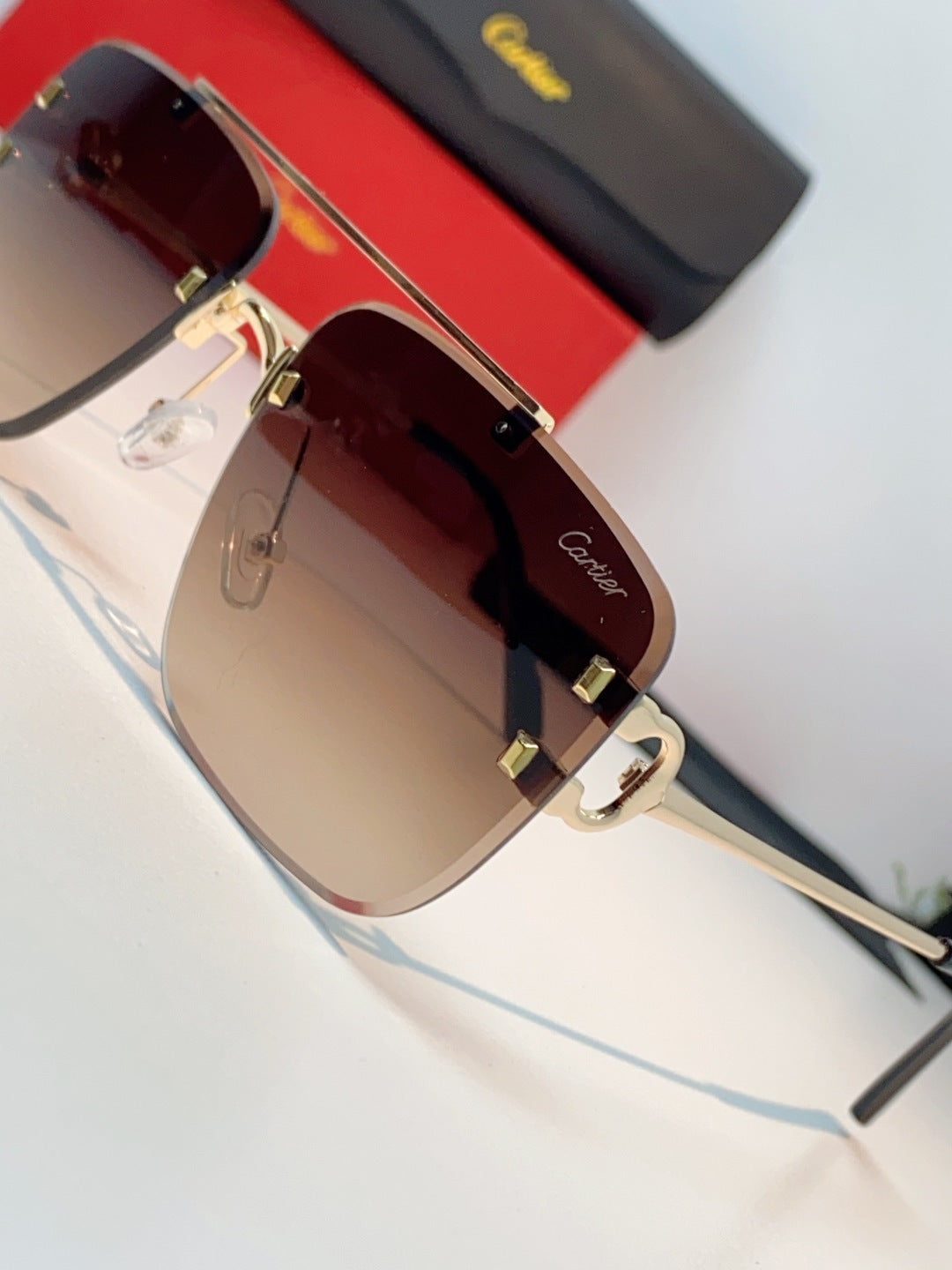 Cartier Lightweight Metal Rimless Red Lens Sunglasses for Men & Women - 487221 - detail image 7