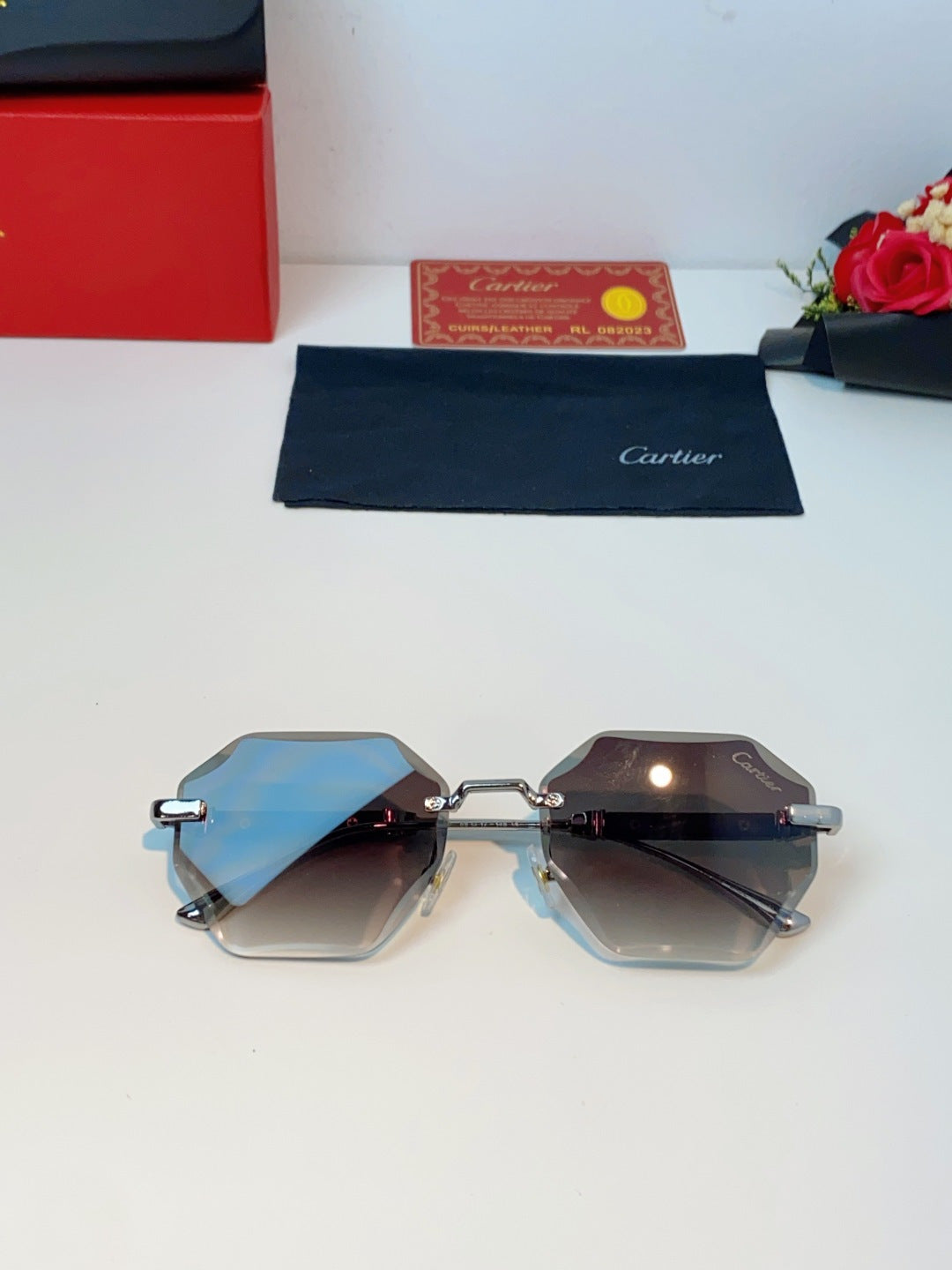 Cartier Fashion Red Lens Sunglasses for Men & Women - 487226 - detail image 9