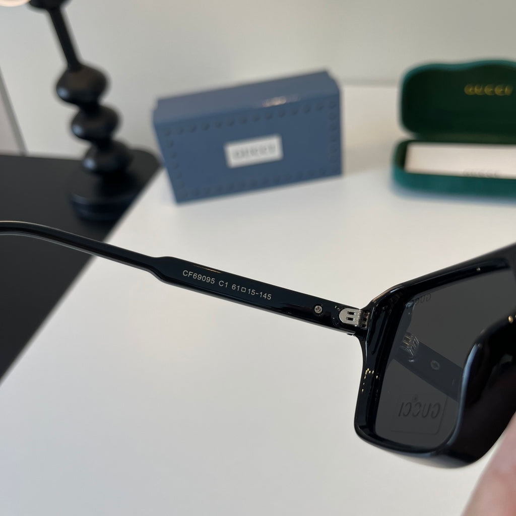 Gucci Fashion Black Lens Sunglasses for Men & Women - 486454 - detail image 9