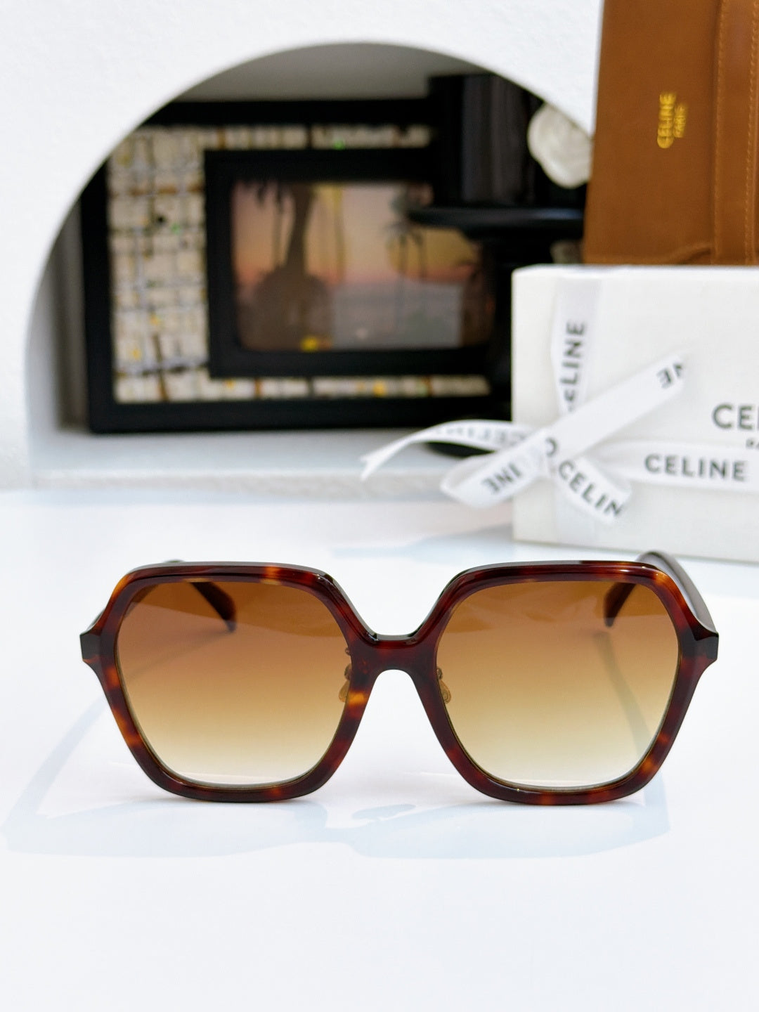 Celine CL40230F Fashion Silver Lens Sunglasses for Men & Women - detail image 7