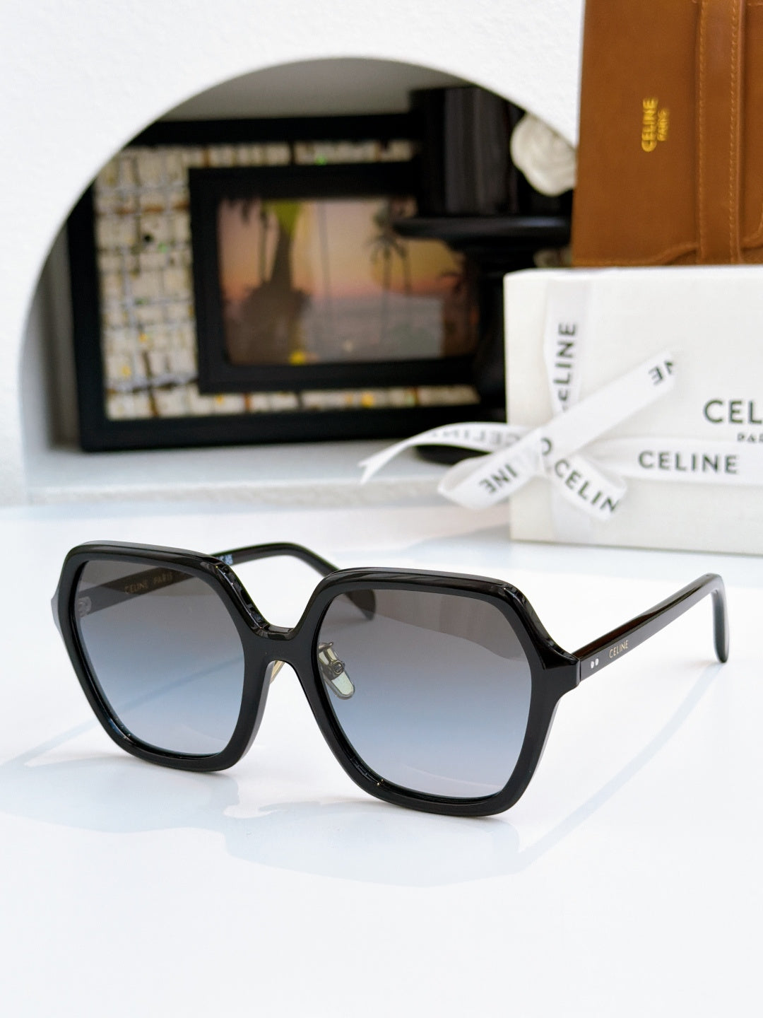 Celine CL40230F Fashion Silver Lens Sunglasses for Men & Women - detail image 4