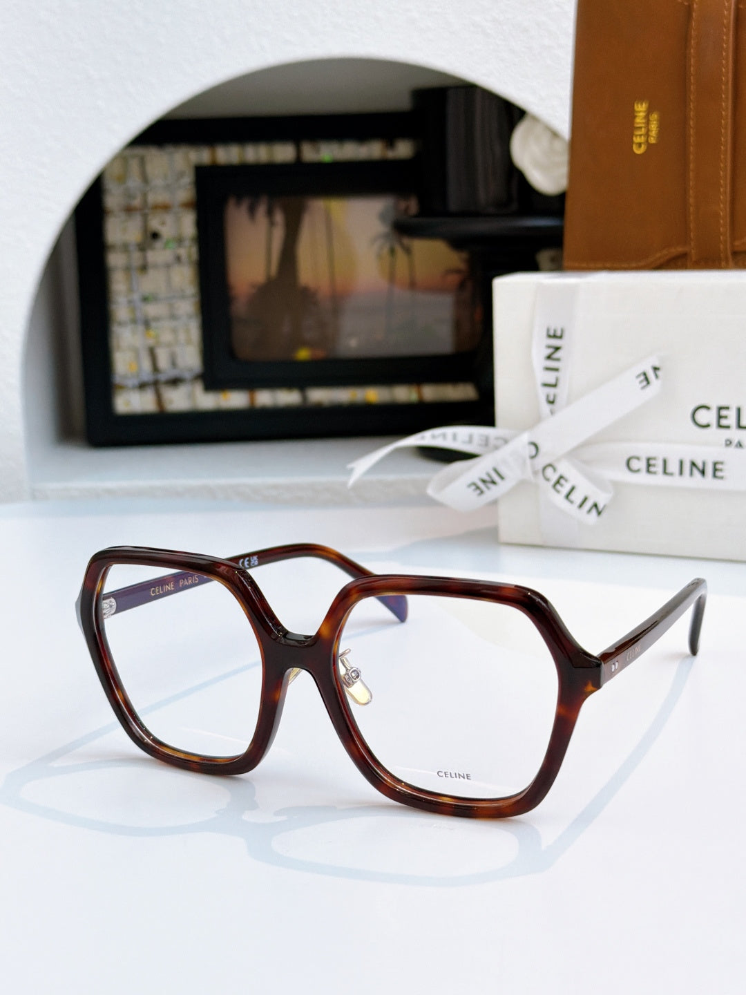 Celine CL40230F Fashion Silver Lens Sunglasses for Men & Women - detail image 2