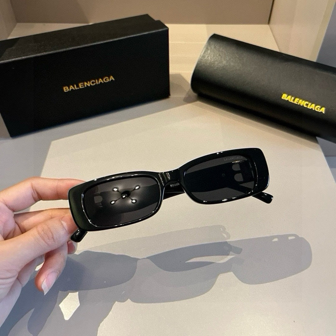 Balenciaga Rectangular Gold Lens Sunglasses for Men & Women - 487509 - detail image 2