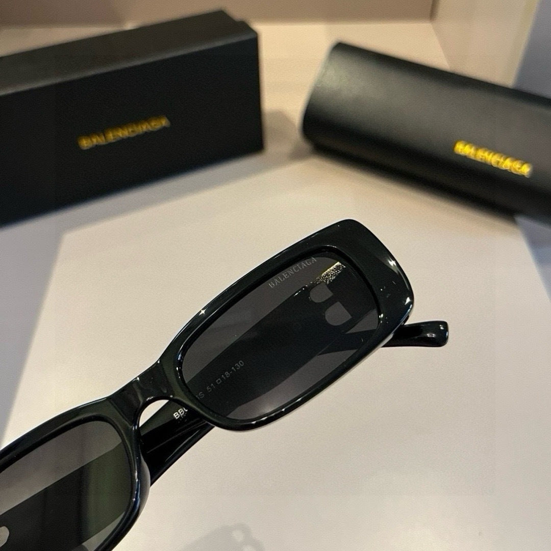 Balenciaga Rectangular Gold Lens Sunglasses for Men & Women - 487509 - detail image 8