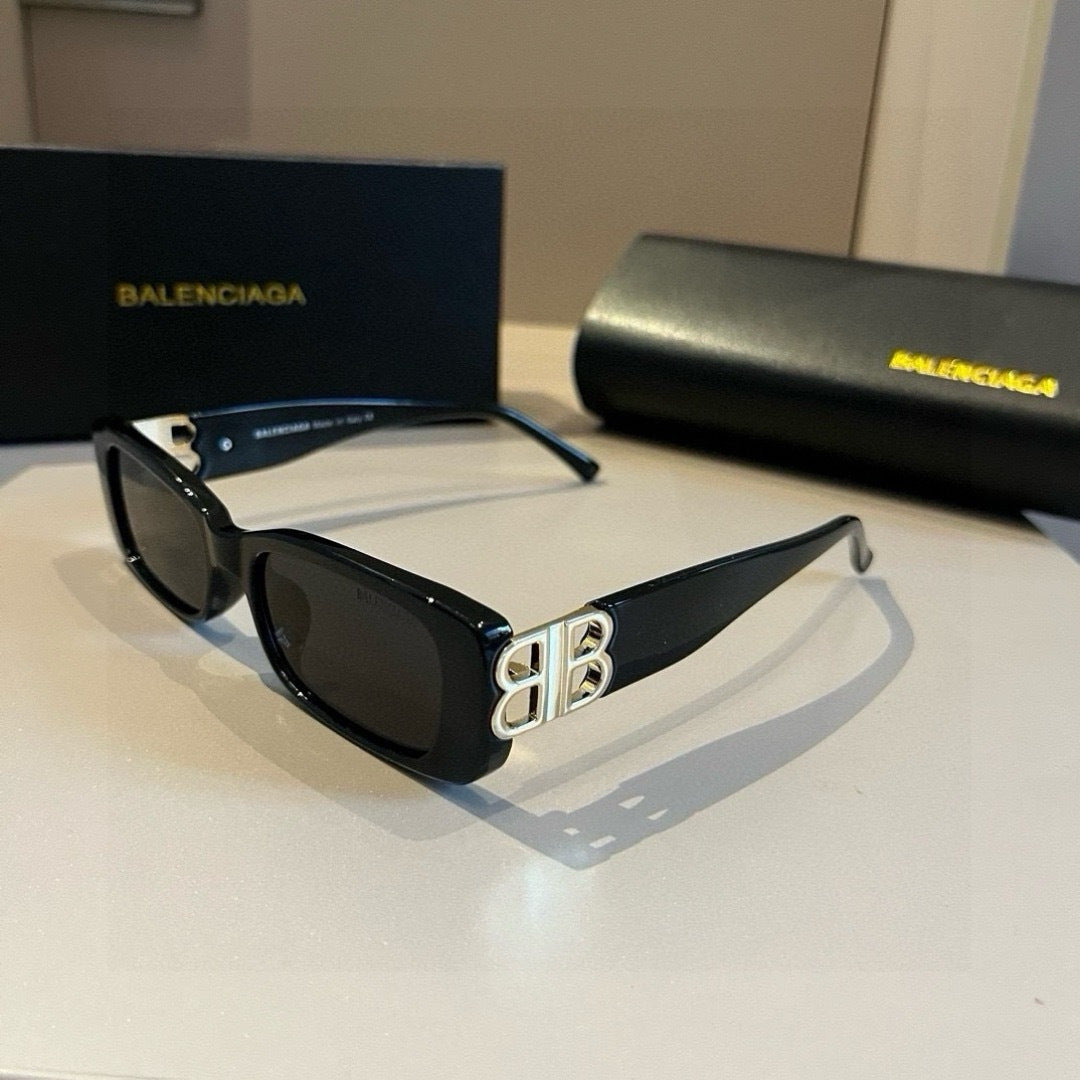 Balenciaga Rectangular Gold Lens Sunglasses for Men & Women - 487509 - detail image 3