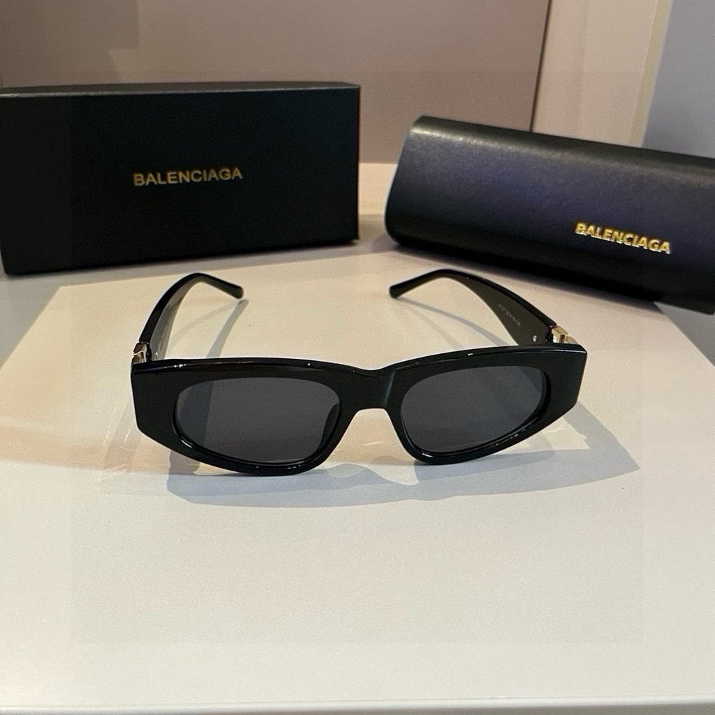 Balenciaga Rectangular Gold Lens Sunglasses for Men & Women - detail image 6