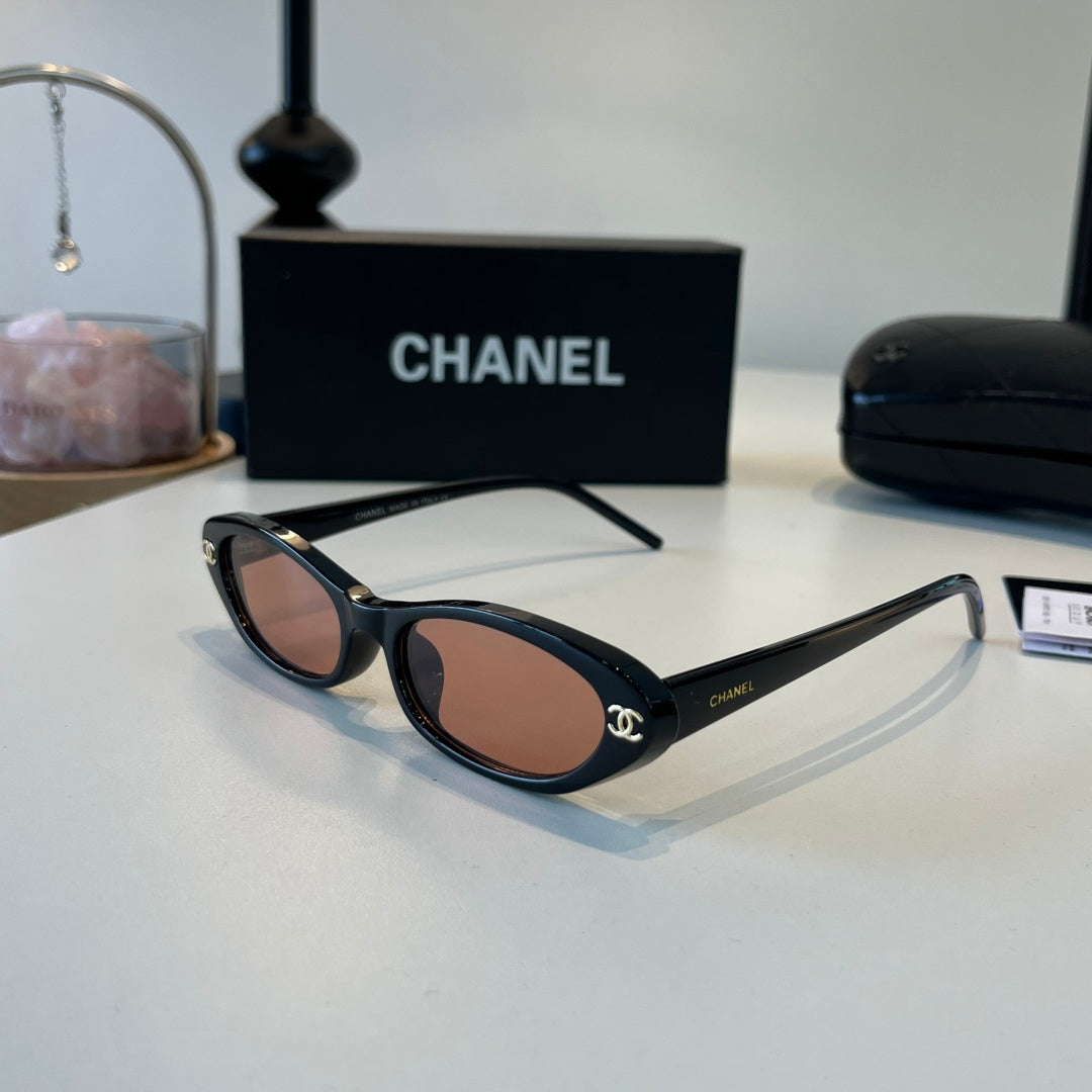 Chanel Oversized Brown Lens Sunglasses for Men & Women - 448992 - detail image 3